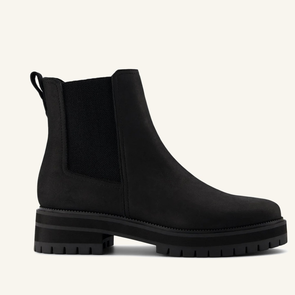 NWT Toms Bennett Chelsea Boots